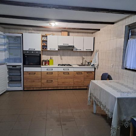 Pensiune Agroturistica "Casa Teodora" Budeşti Εξωτερικό φωτογραφία